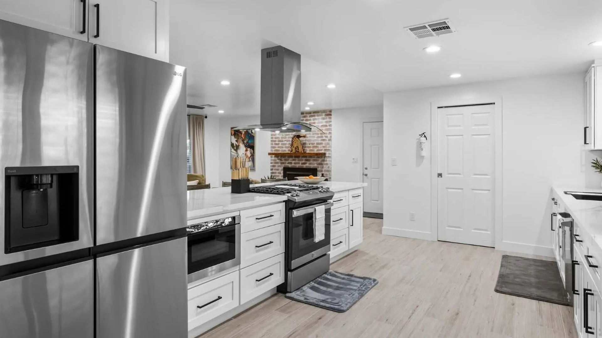 Holiday home Desert Willow - Pool Spa Pickleball Basketball Court Plus Firepit & Putting Green Scottsdale