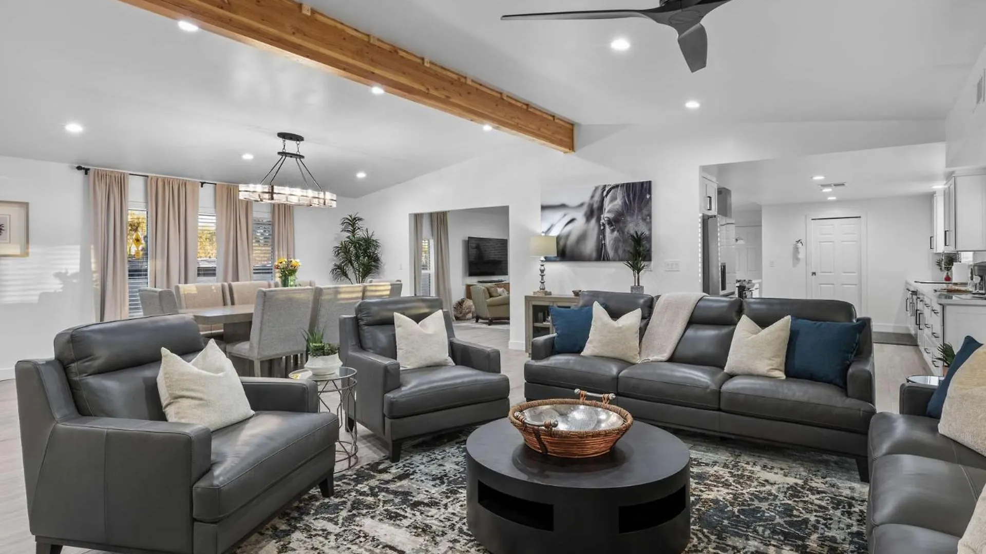 Desert Willow - Pool Spa Pickleball Basketball Court Plus Firepit & Putting Green Scottsdale Holiday home